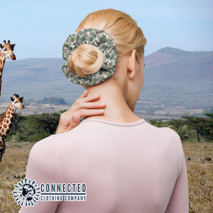 Giraffe Scrunchie - Connected Clothing Company - 10% donated to save the giraffes